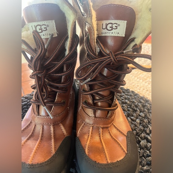 UGG Chestnut Leather and Suede Boots - Picture 3 of 14